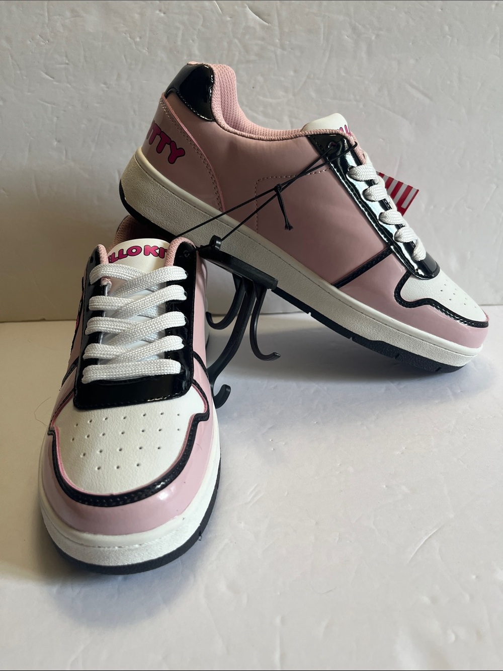 NWT Hello Kitty by Sanrio Casual Court sneakers - Pink, White & Black Low-Tops - Picture 2 of 11